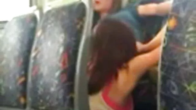 Ստրկության մեջ փրկվածները առաջին անգամ Հնդկական սեռի մեջ սեռական հարաբերություն ունեցան, բայց ոչնչացան տղամարդու կողմից: