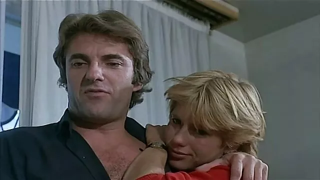 Johannie Jeans-դիսկոտեկ, հնդկական պոռնո խողովակներ ձգված մետաղալար, փայլուն կոշիկներ