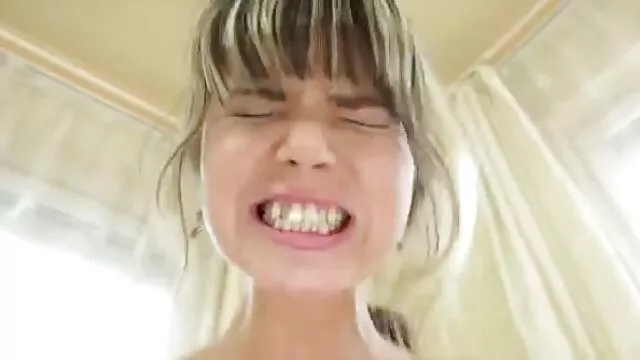 Նորա Riley, Լոնդոն-Ռիվեր, հայ հնդկական սեքս փողոցում