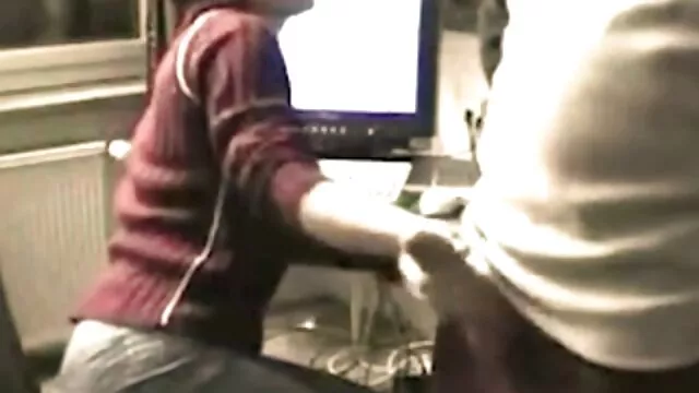 Go-Kel Bowie-Keeped Kel 1. Մաս B հնդկական թաքնված առաջ Սեքս տեսանյութեր